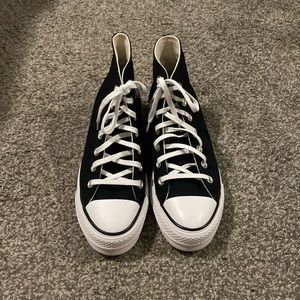 BRAND NEW* Black Platform Hightop Converse